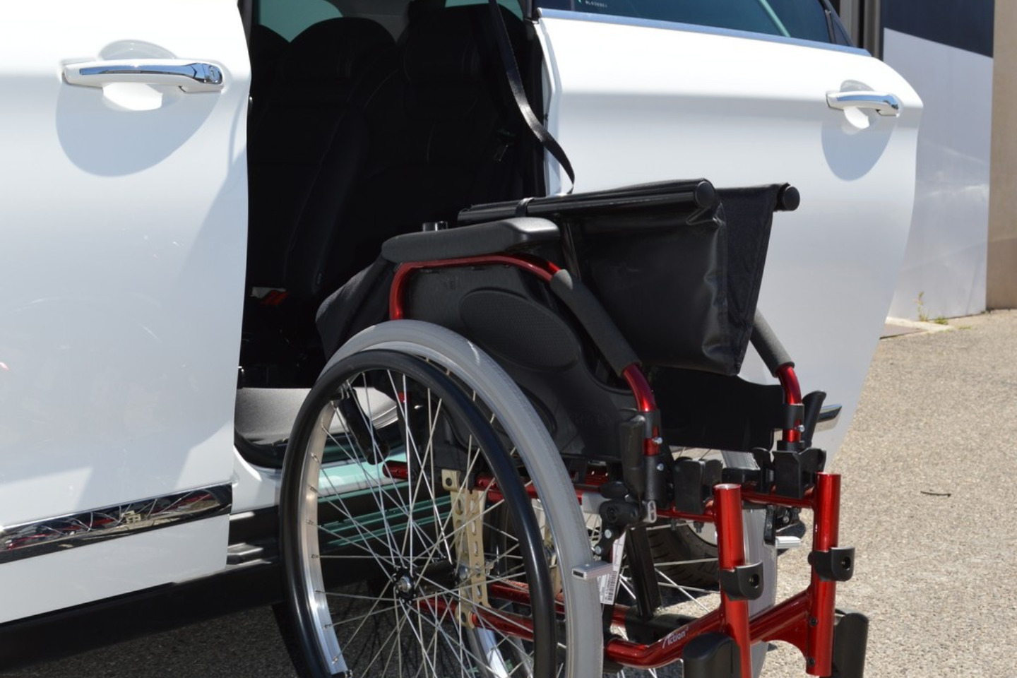 VCC205 - Treuil de chargement de fauteuil roulant